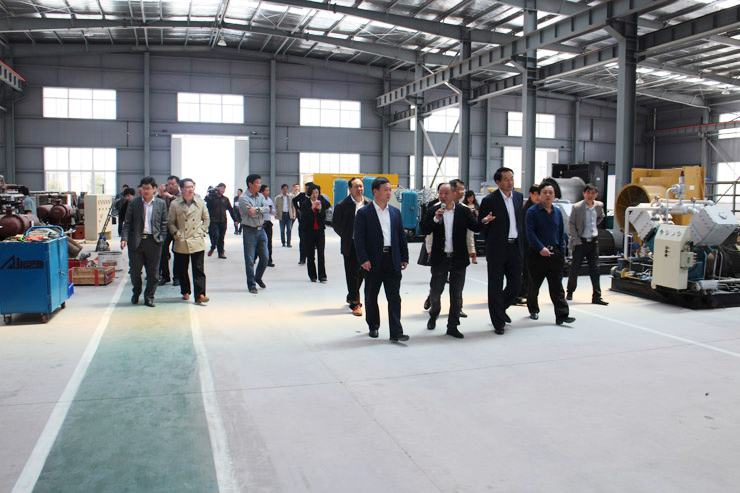 懷遠縣領導視察蚌埠市聯合壓縮機制造有限公司